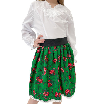 Spódniczka zielona w różyczki z białą koronką - 01