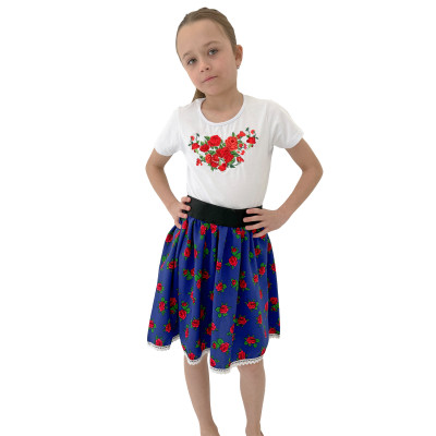 Spódniczka regionalna w różyczki z białą koronką - 08