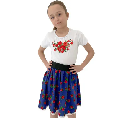 Spódniczka regionalna w różyczki z białą koronką - 08