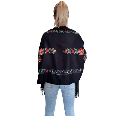 Czarny szal damski z kaszmirem haftowany- elegancki ciepły duży szal