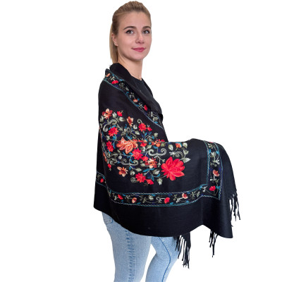Czarny szal damski z kaszmirem haftowany- elegancki ciepły duży szal