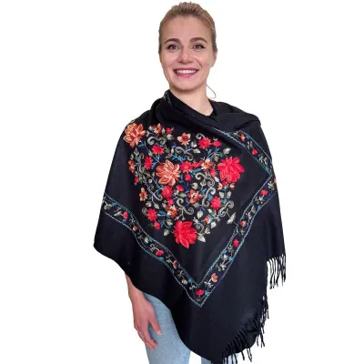 Czarny szal damski z kaszmirem haftowany- elegancki ciepły duży szal