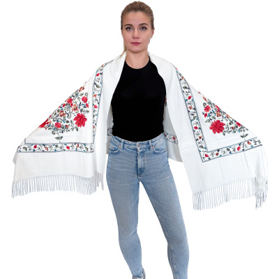Biały szal damski z kaszmirem haftowany- elegancki ciepły duży szal